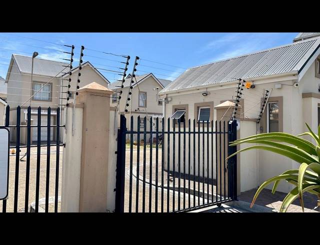 3 BEDROOM PROPERTY TO RENT IN COSTA DA GAMA